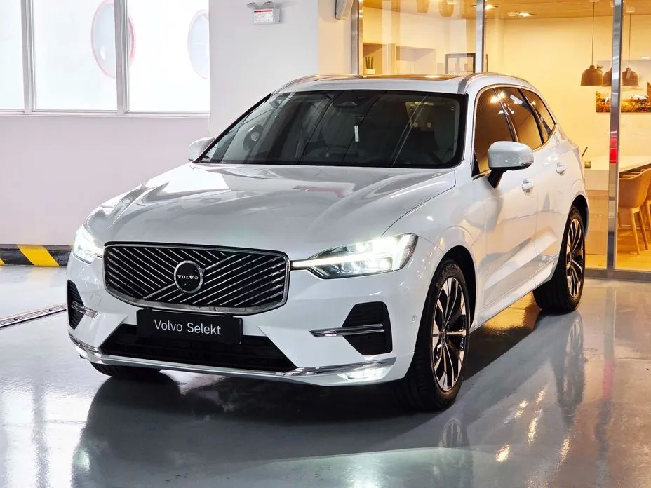 Volvo XC60 — фото 1