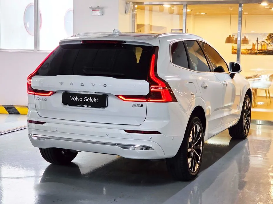 Volvo XC60 — фото 7