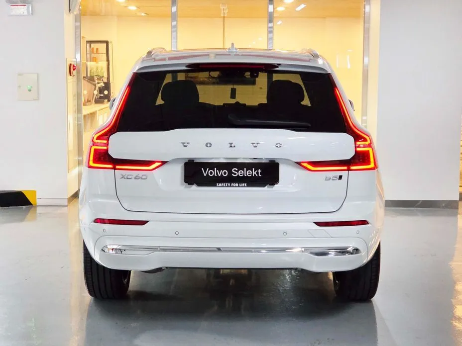 Volvo XC60 — фото 2