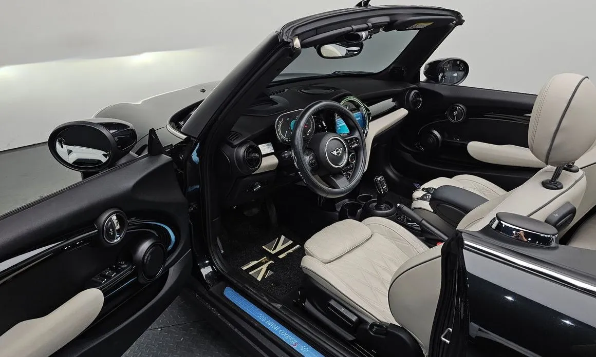 Mini Cooper Convertible — фото 10