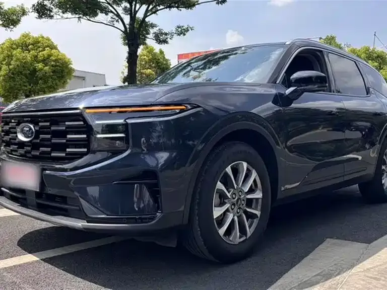 Ford Edge — фото 1
