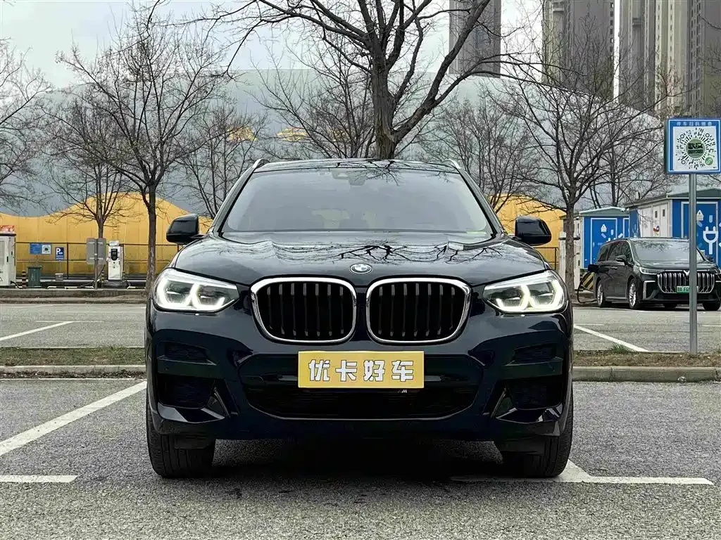 BMW X3 — фото 10