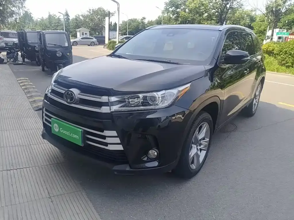 Toyota Highlander — фото 5