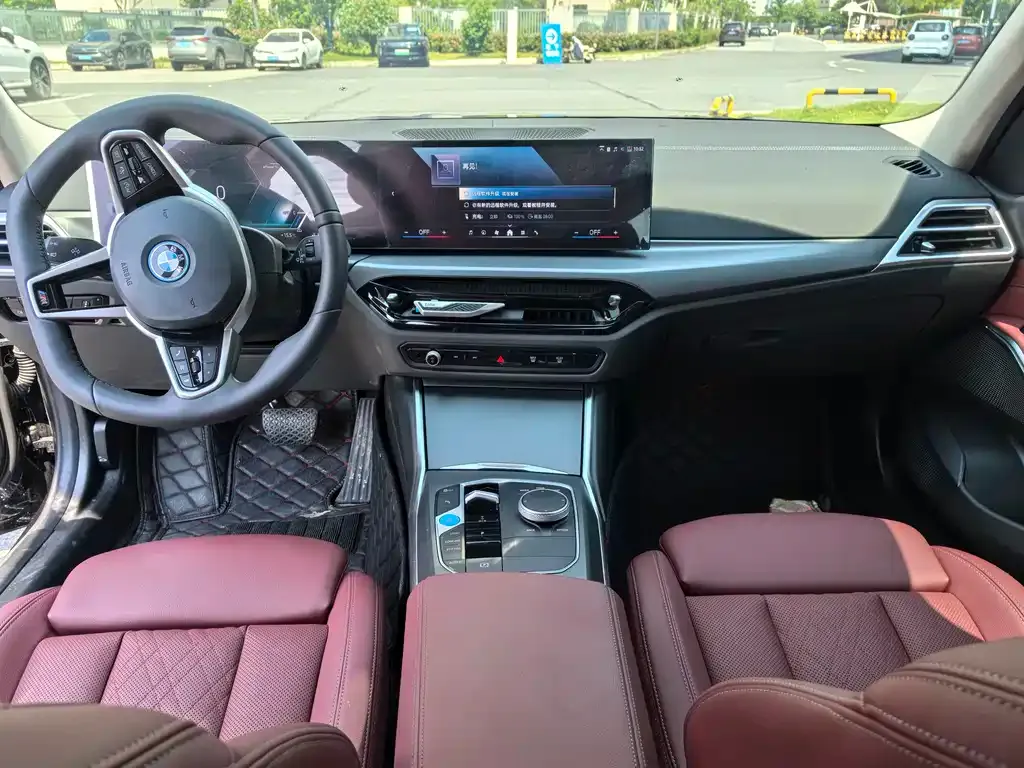 BMW i3 — фото 7