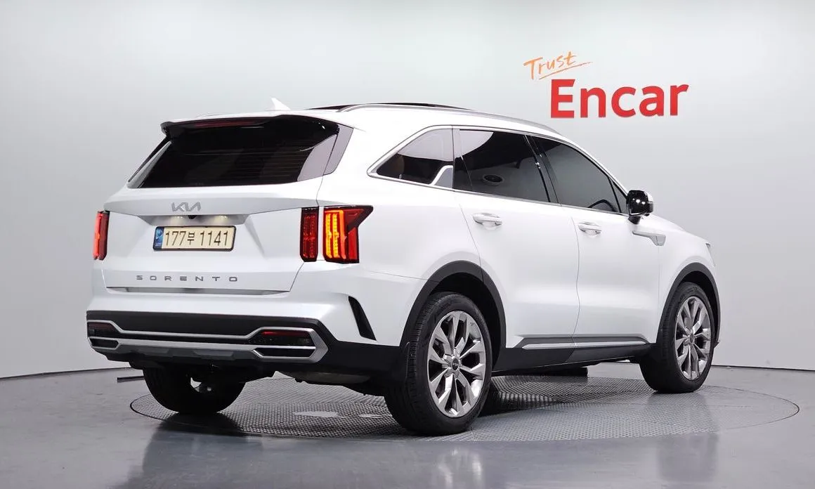 Kia Sorento — фото 6