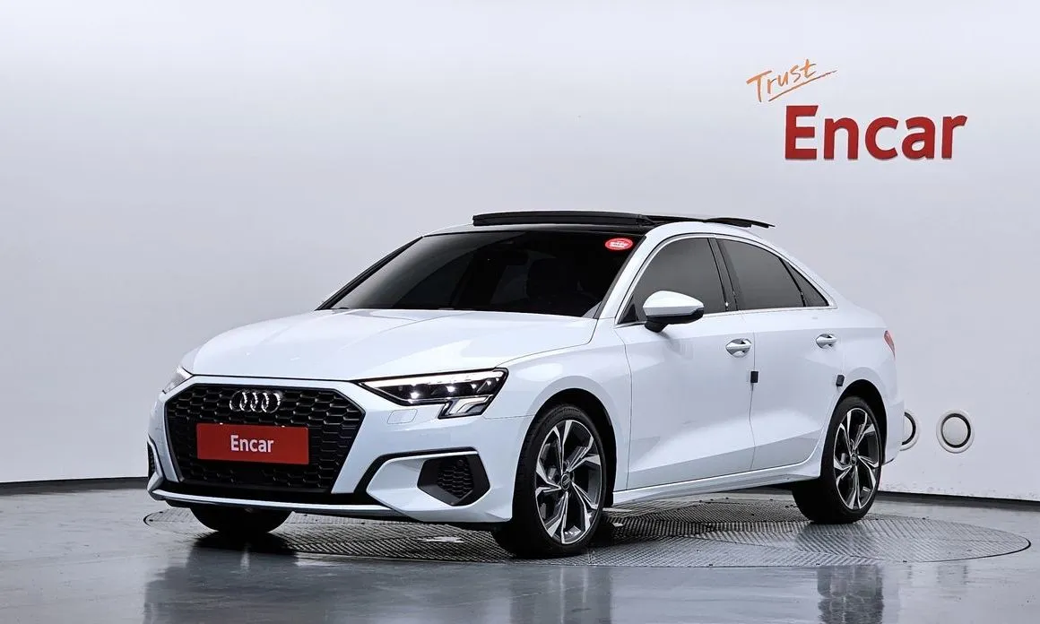 Audi A3 — фото 1