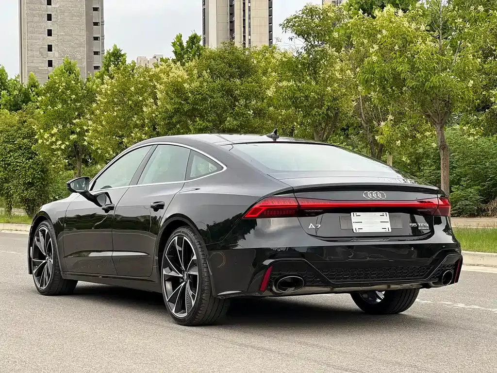 Audi A7 — фото 8