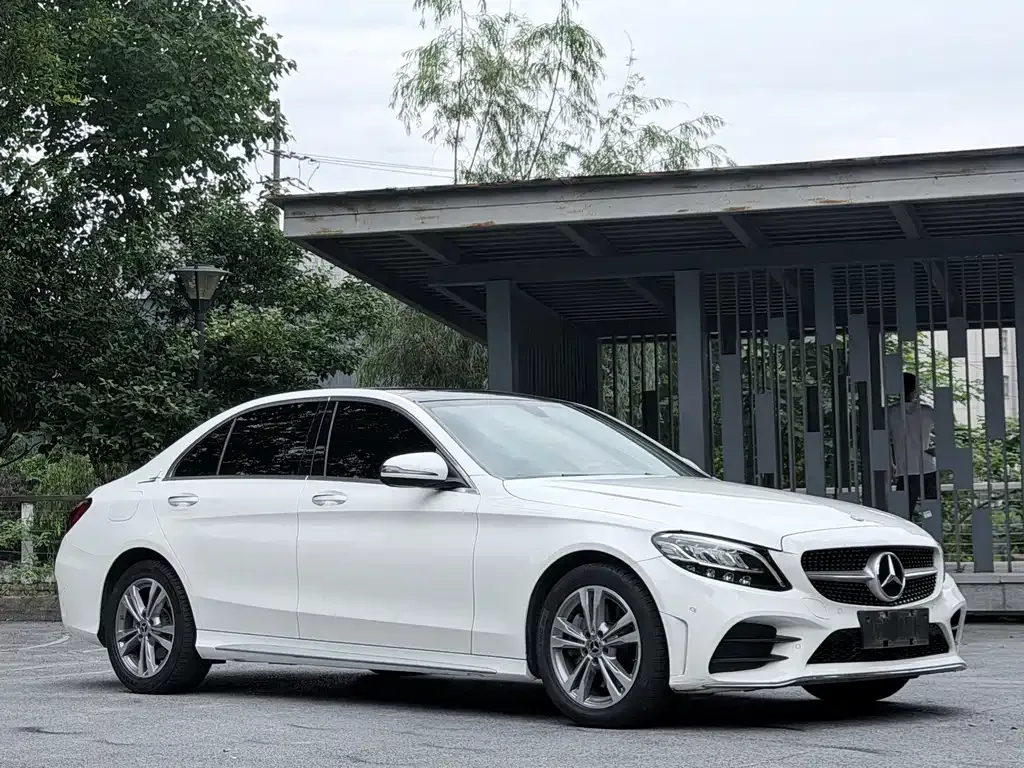 Mercedes-Benz C-Class — фото 10
