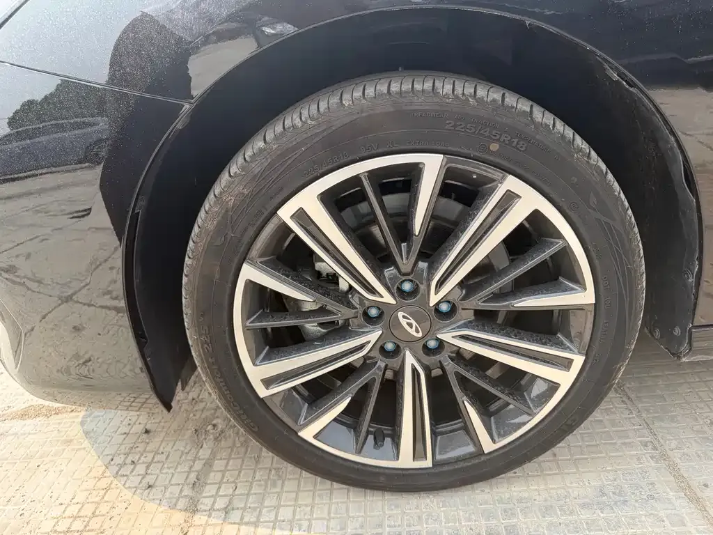 Chery Arrizo 8 PRO — фото 6