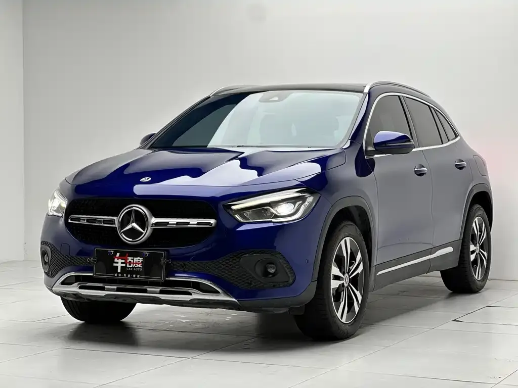 Mercedes-Benz GLA — фото 1