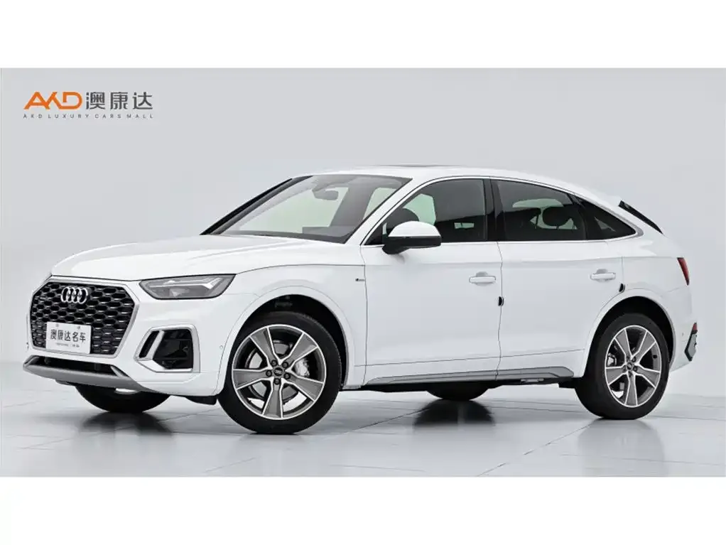 Audi Q5L Sportback — фото 1
