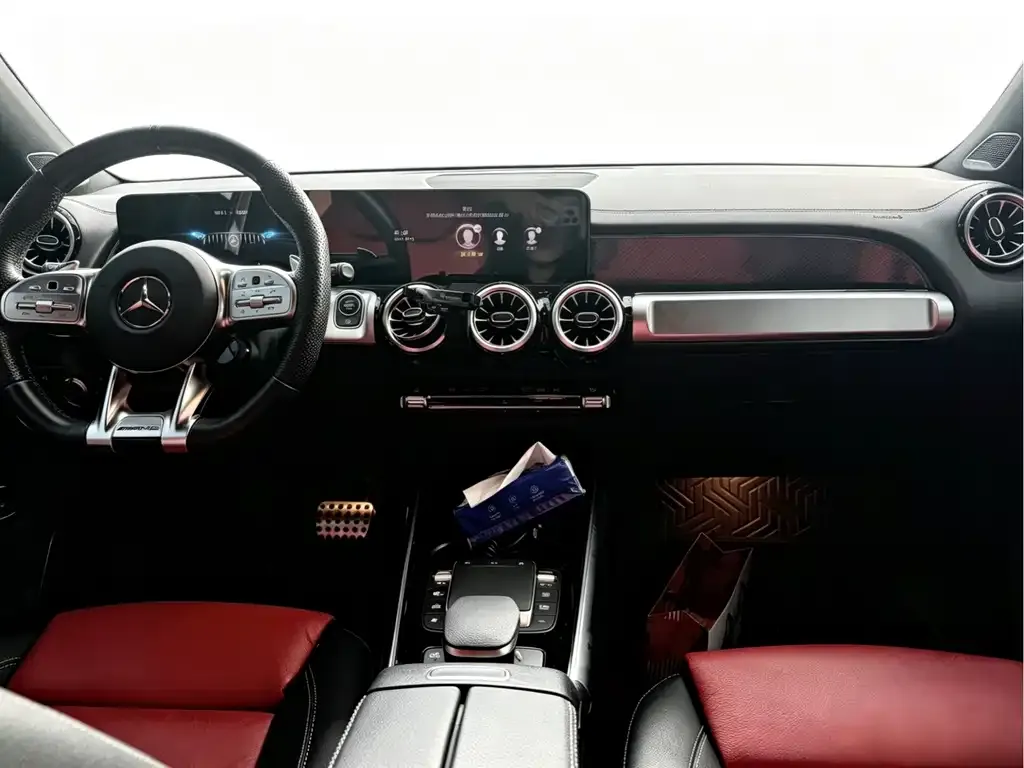 Mercedes-Benz GLB AMG — фото 2