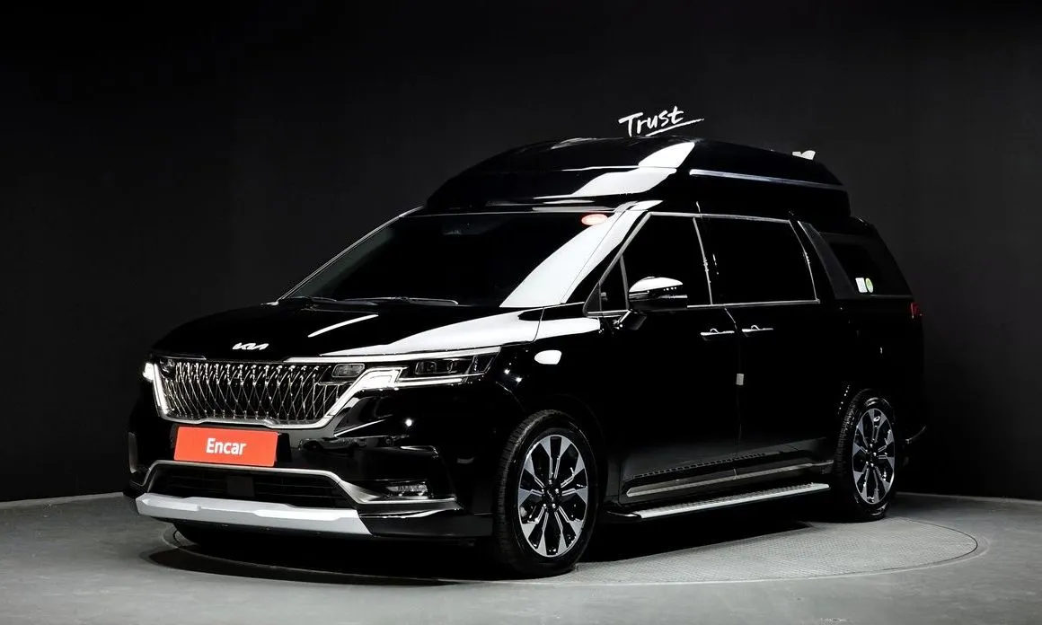 Kia Carnival — фото 1