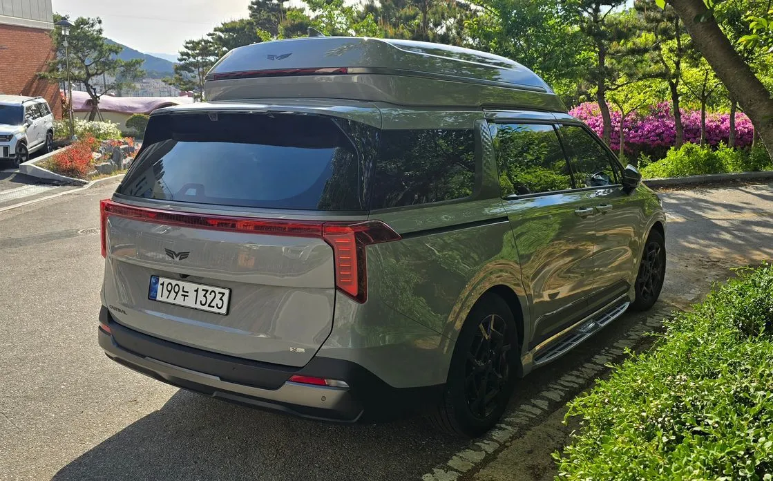 Kia Carnival — фото 10