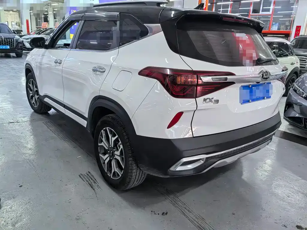 Kia KX3 — фото 4