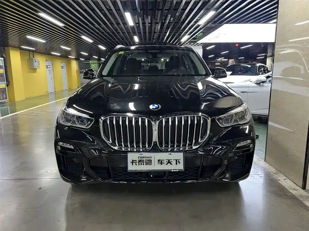 BMW X5 (Import) — фото 4