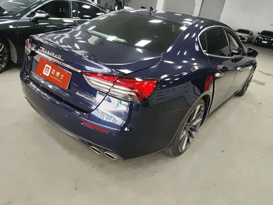 Maserati Quattroporte — фото 7