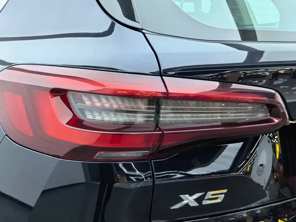 BMW X5 (Import) — фото 4