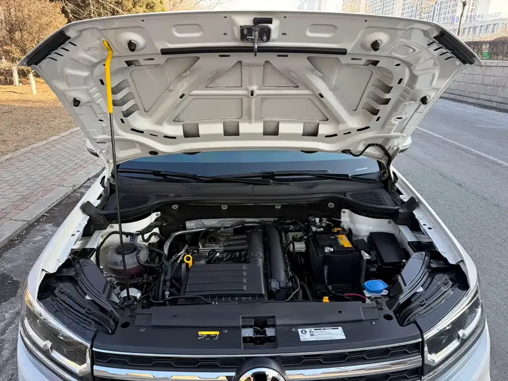 Volkswagen Tharu — фото 2
