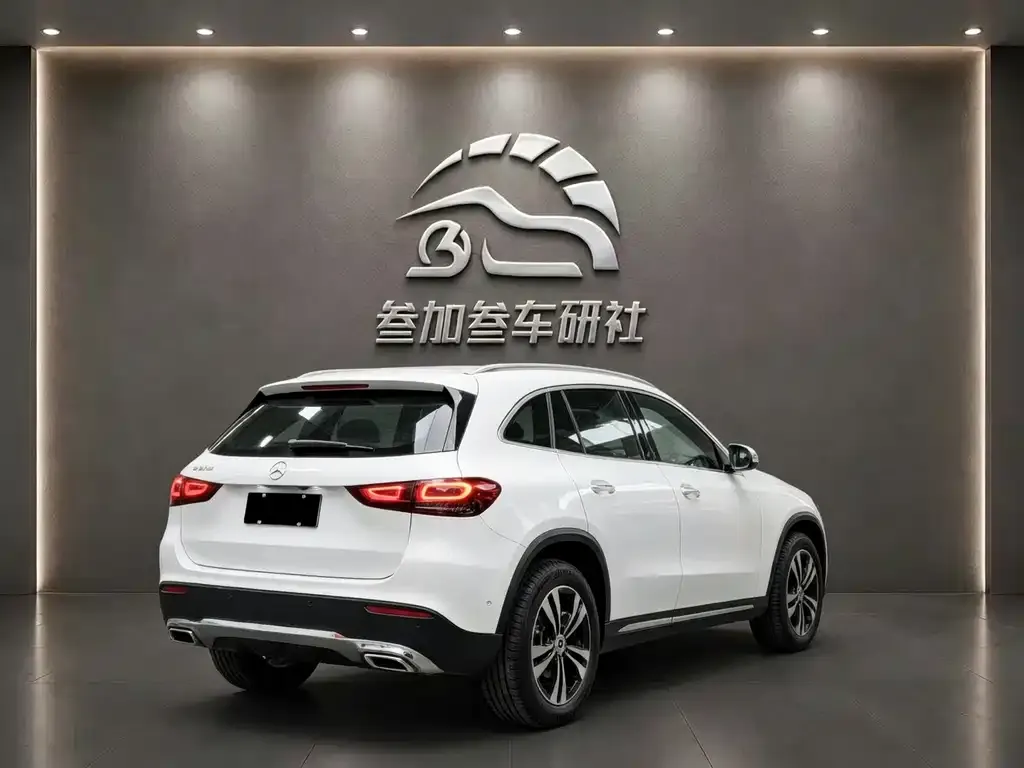 Mercedes-Benz GLA — фото 3