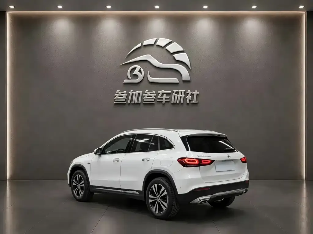 Mercedes-Benz GLA — фото 5
