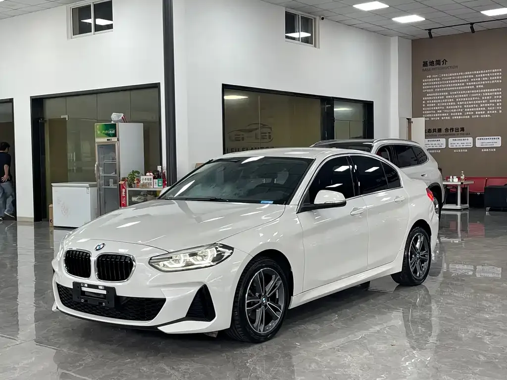 BMW 1 Series — фото 1
