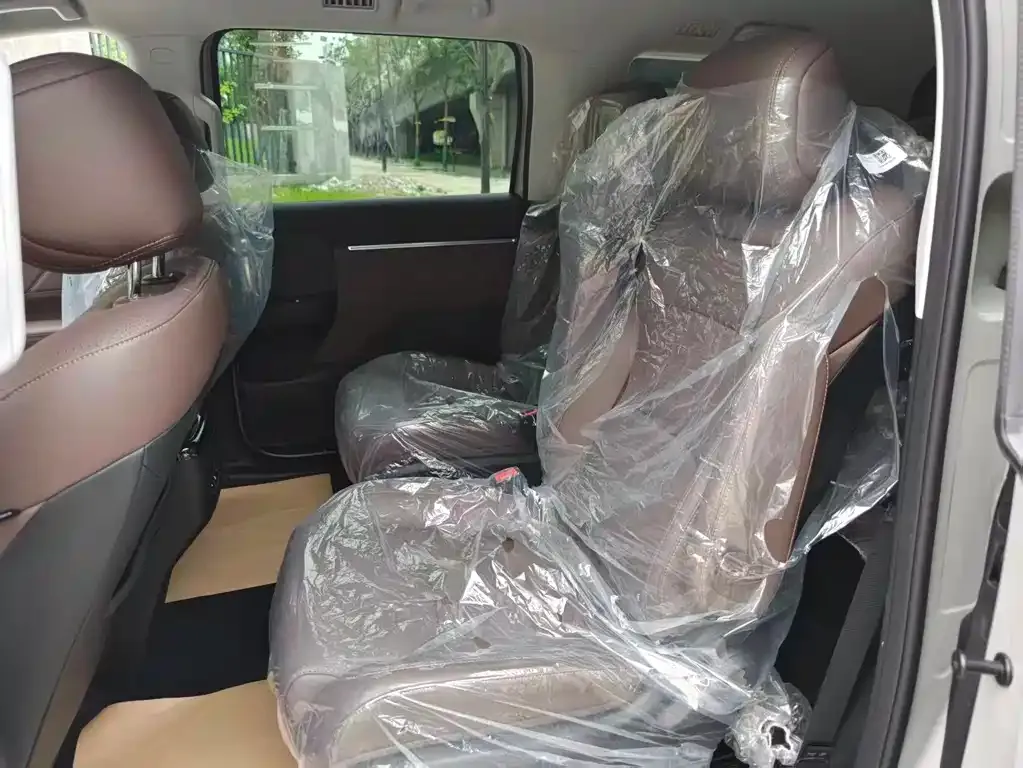 Wuling Starlight 730 New Energy — фото 6
