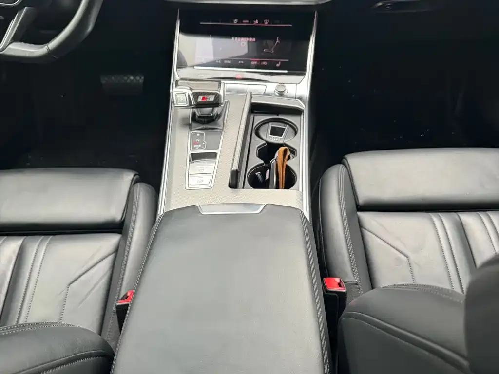 Audi A7 — фото 2