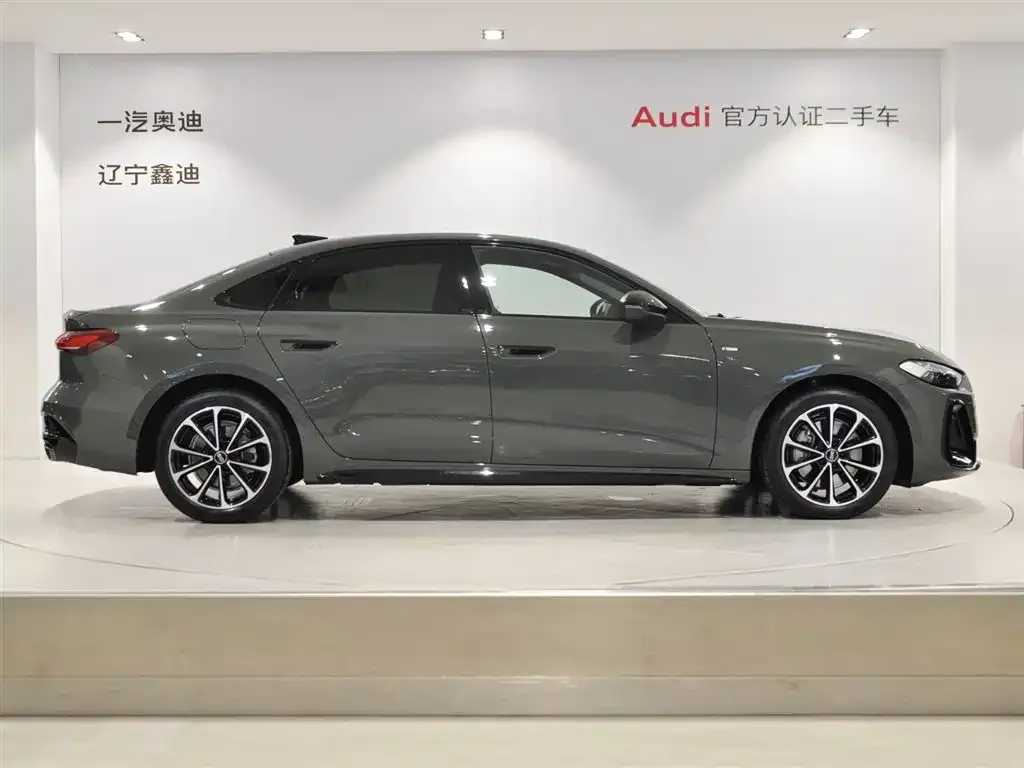 Audi A5L — фото 2