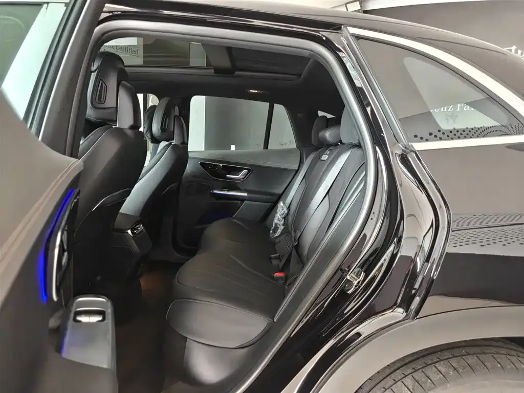 Mercedes-Benz EQE SUV — фото 8