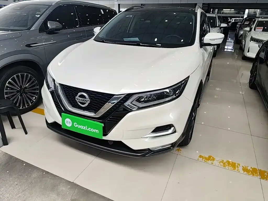 Nissan Qashqai — фото 4