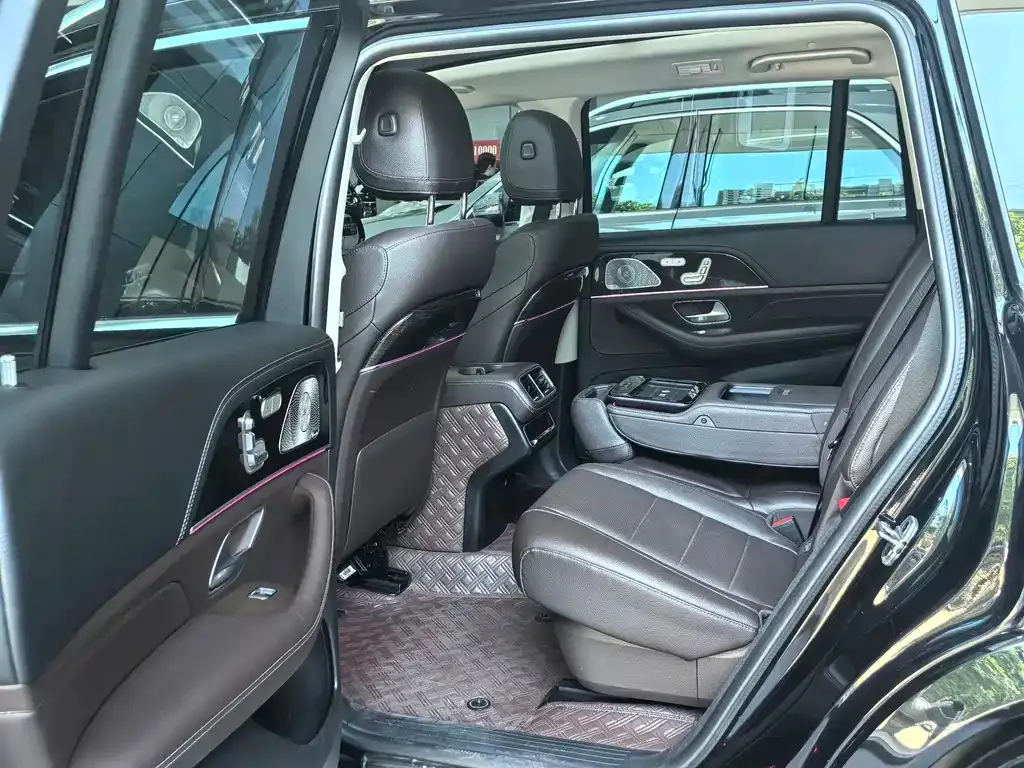 Mercedes-Benz GLS — фото 7