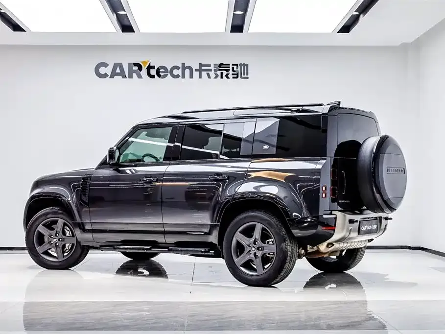 Land Rover Defender — фото 10
