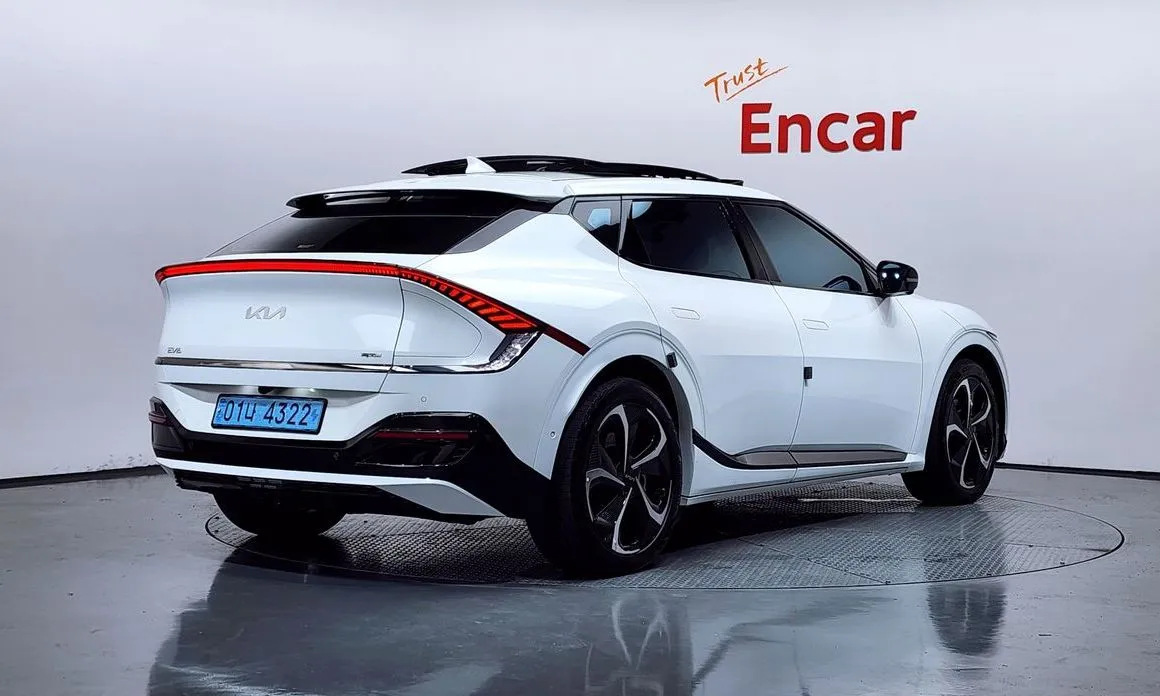 Kia EV6 — фото 7