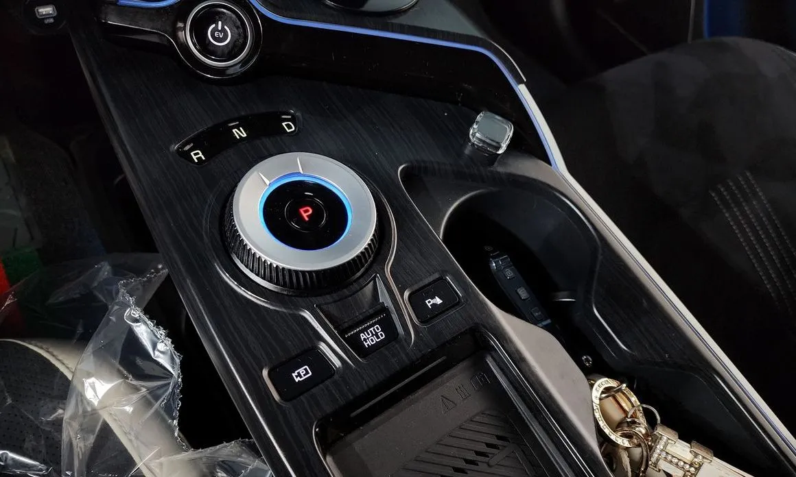 Kia EV6 — фото 9