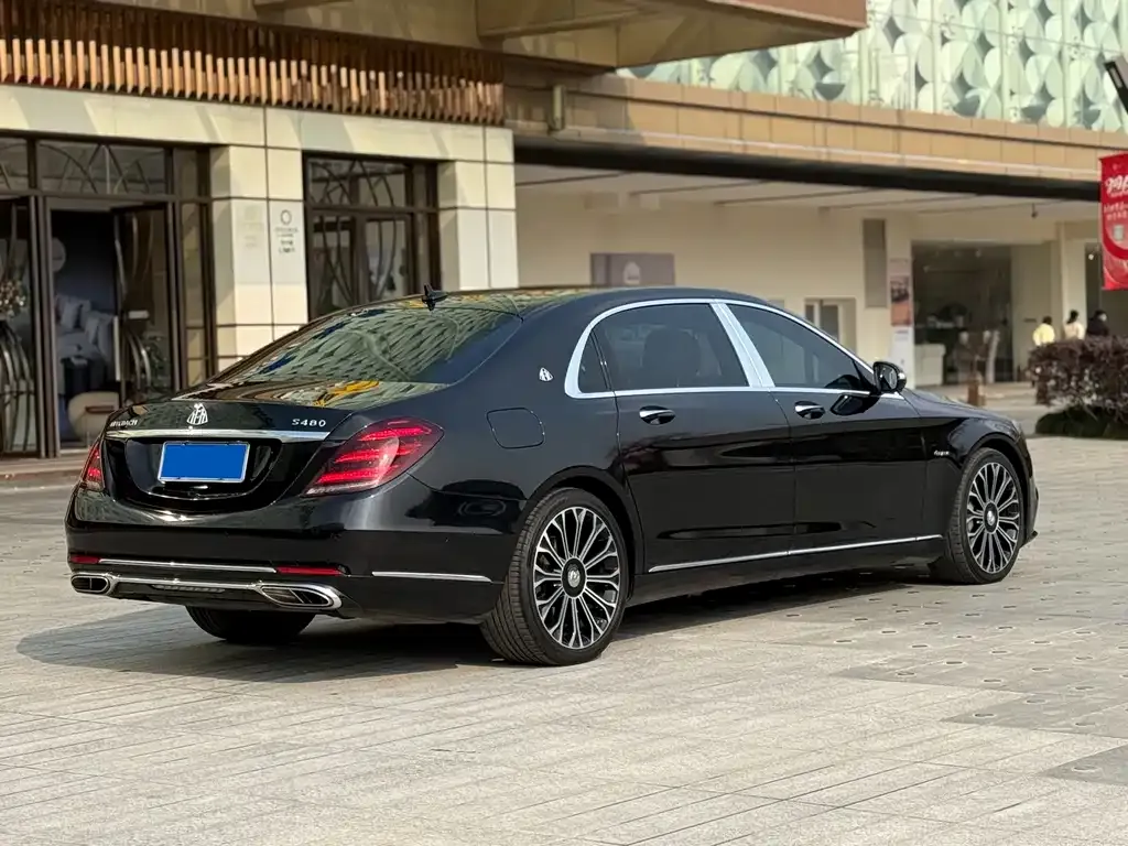 Mercedes-Benz S-Class — фото 2