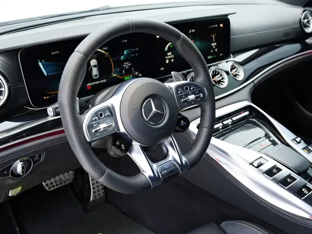 Mercedes-Benz AMG GT — фото 9