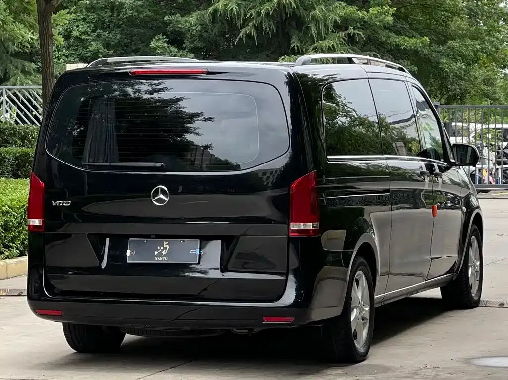 Mercedes-Benz Vito — фото 10