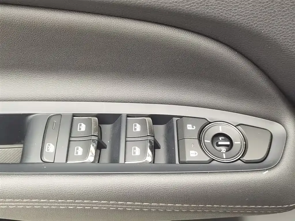 Ford Territory — фото 10