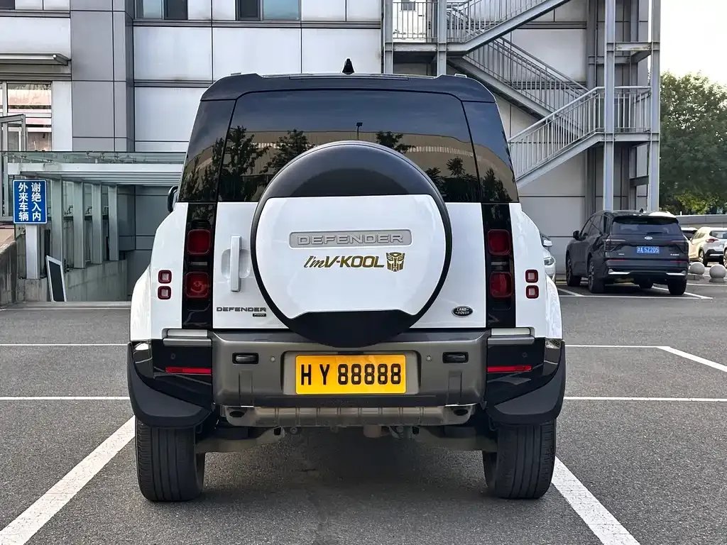 Land Rover Defender — фото 5