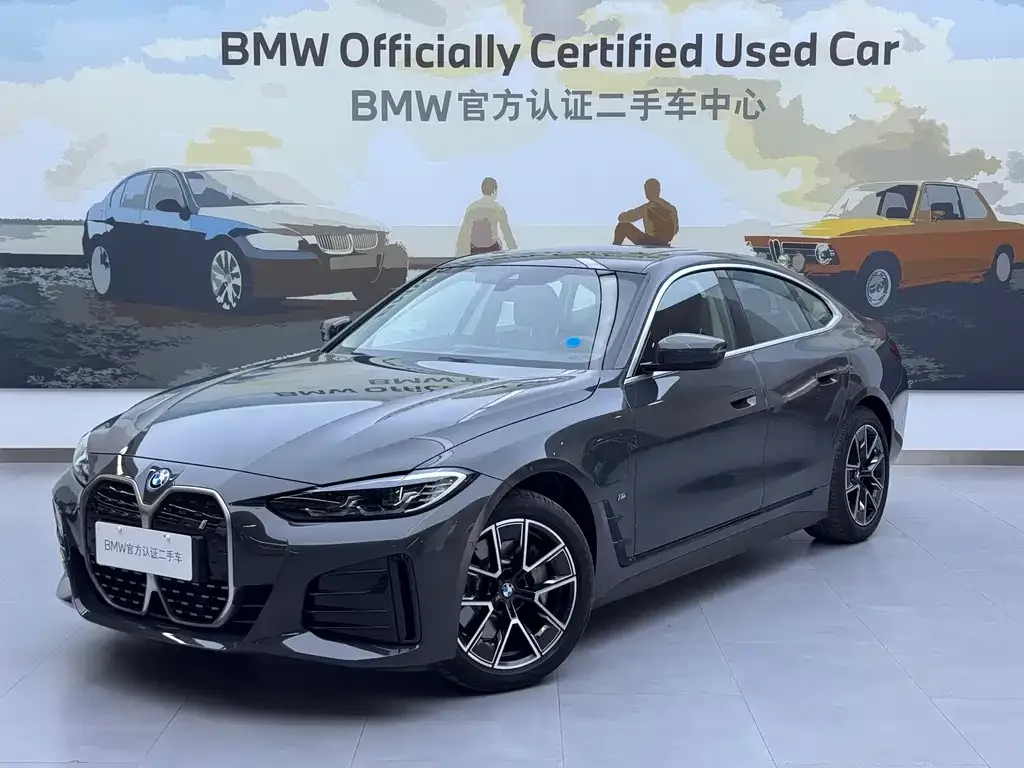 BMW i4 — фото 9