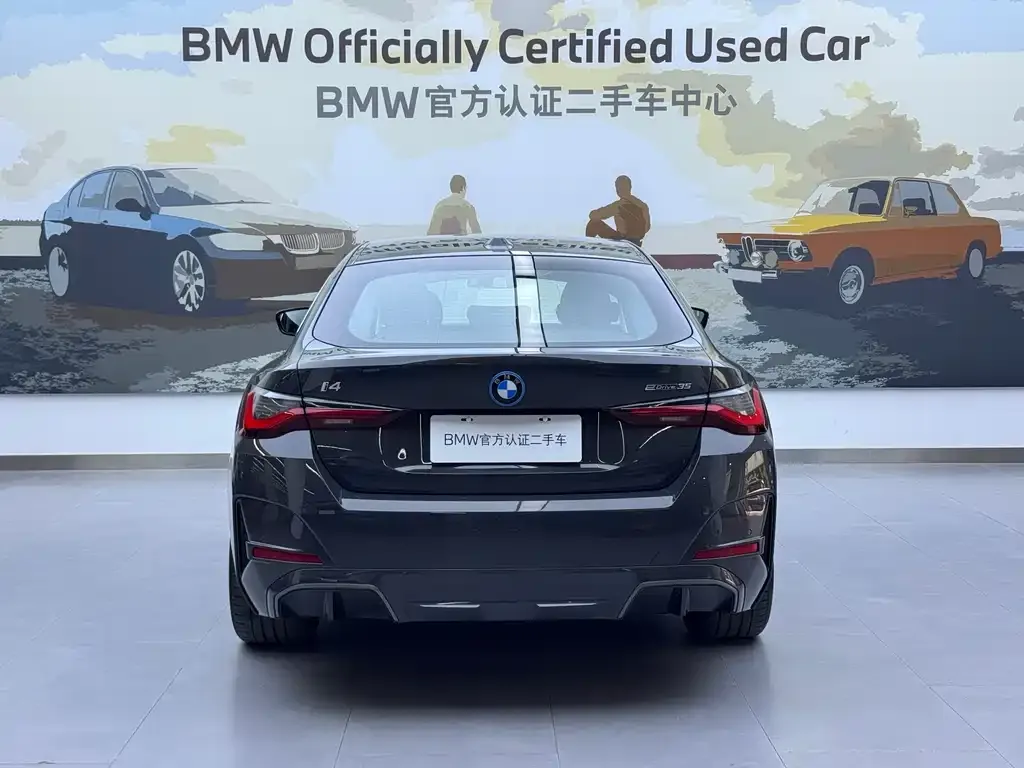 BMW i4 — фото 8