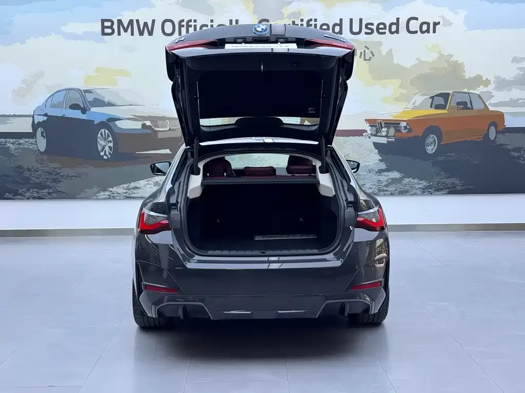 BMW i4 — фото 6