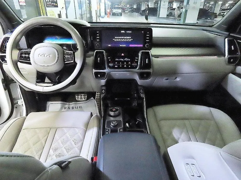 Kia Sorento — фото 10
