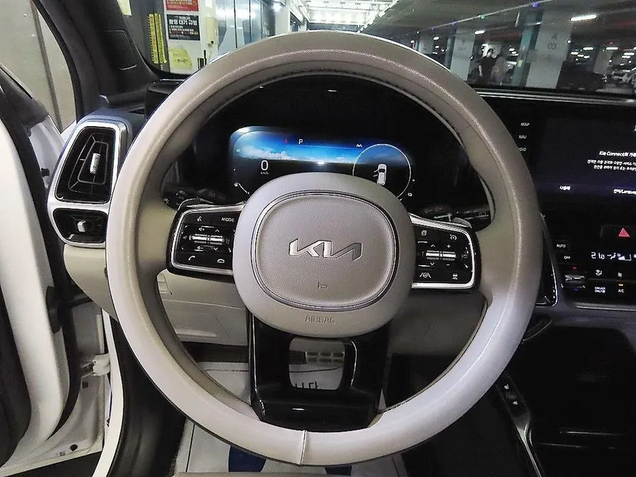 Kia Sorento — фото 8