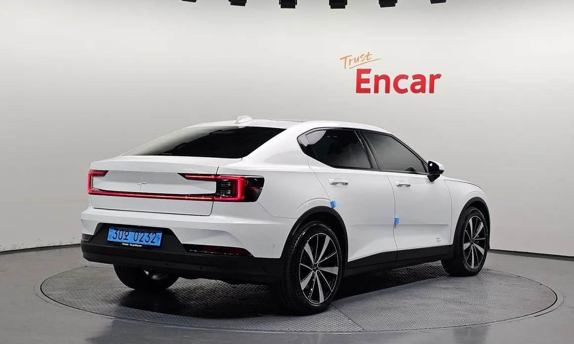 Polestar Polestar 2 — фото 8