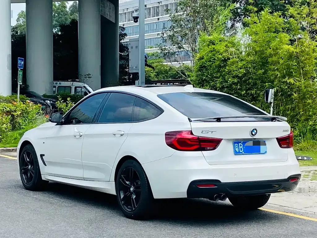 BMW 3 Series GT — фото 7