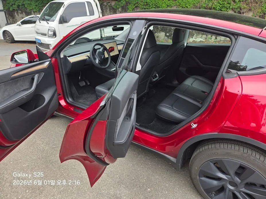 Tesla Model Y — фото 3