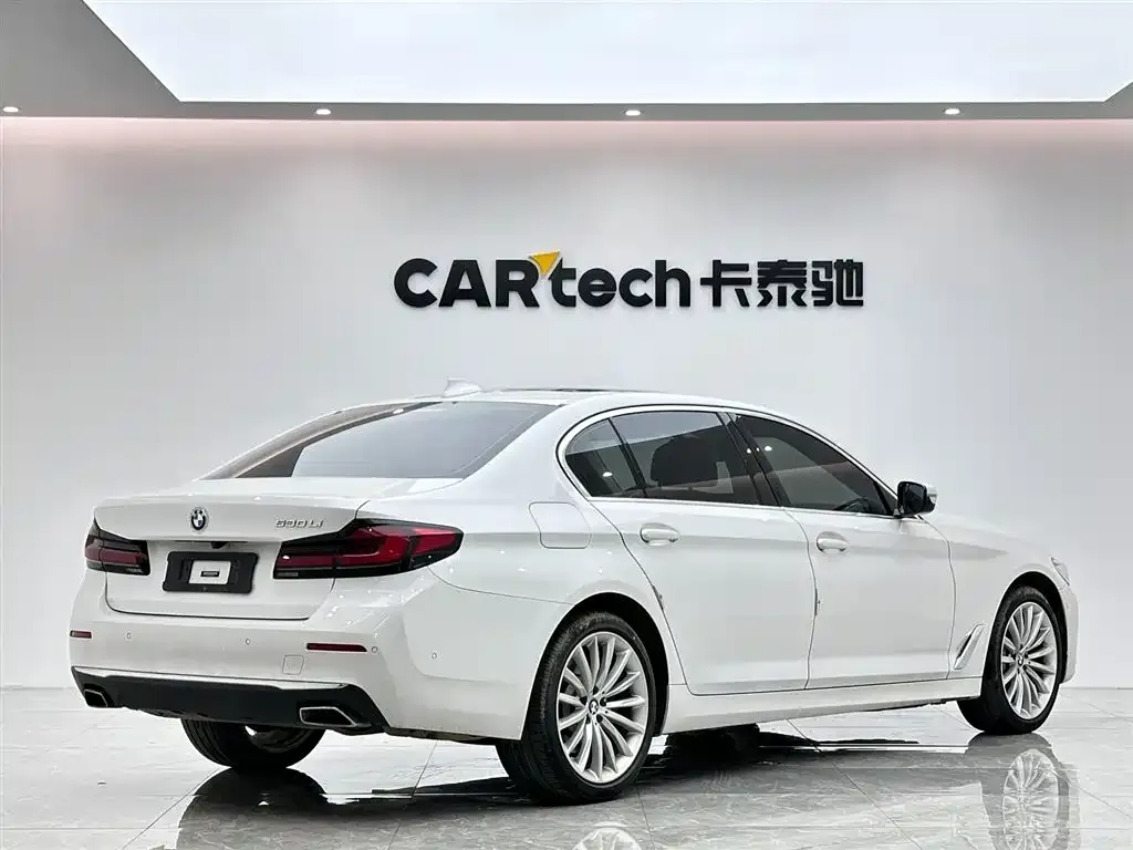BMW 5 Series — фото 3