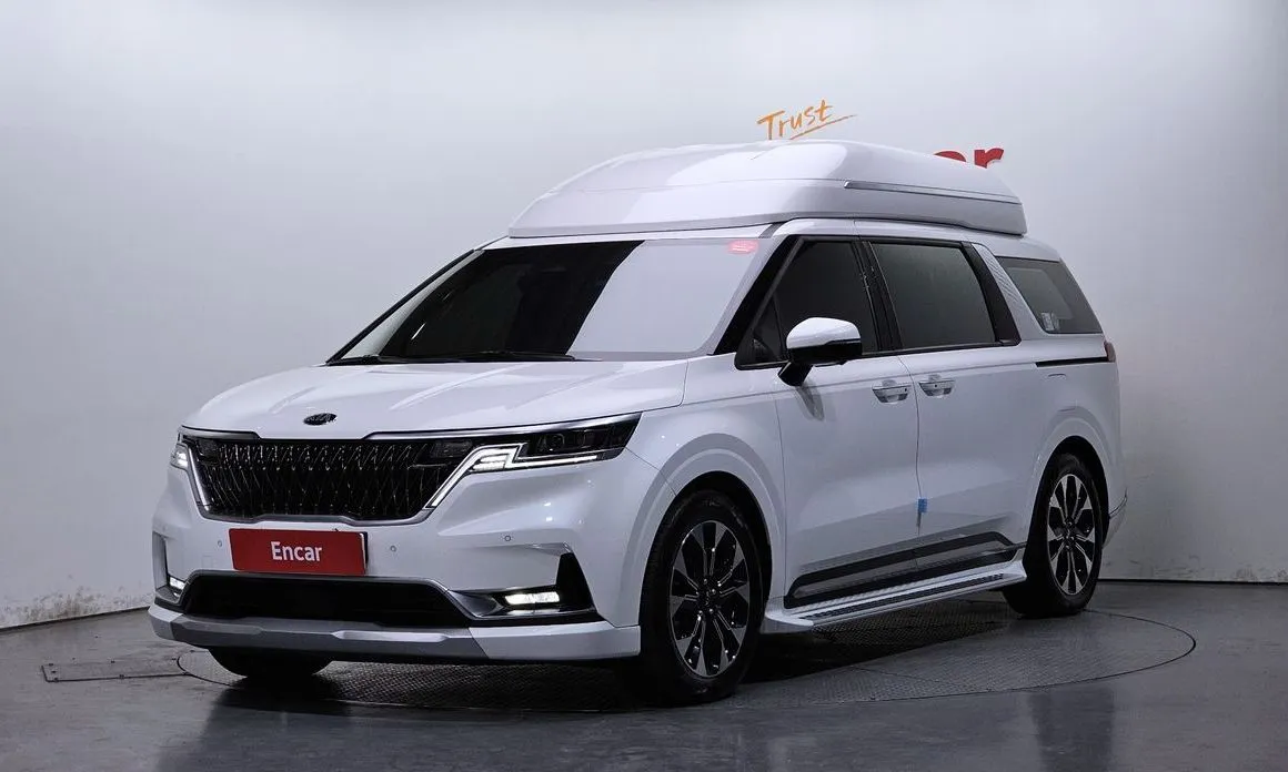 Kia Carnival — фото 1
